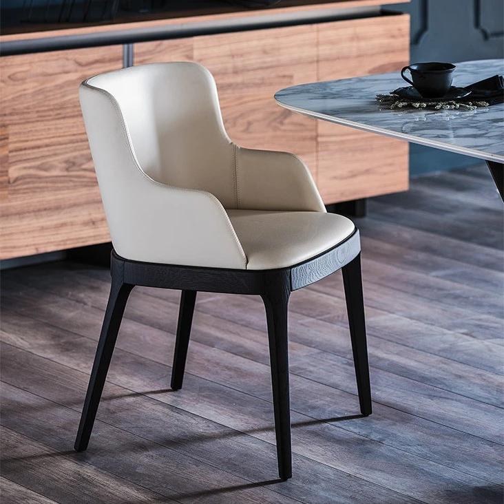Стул с подлокотниками Magda noce canaletto and oyster от Cattelan Italia