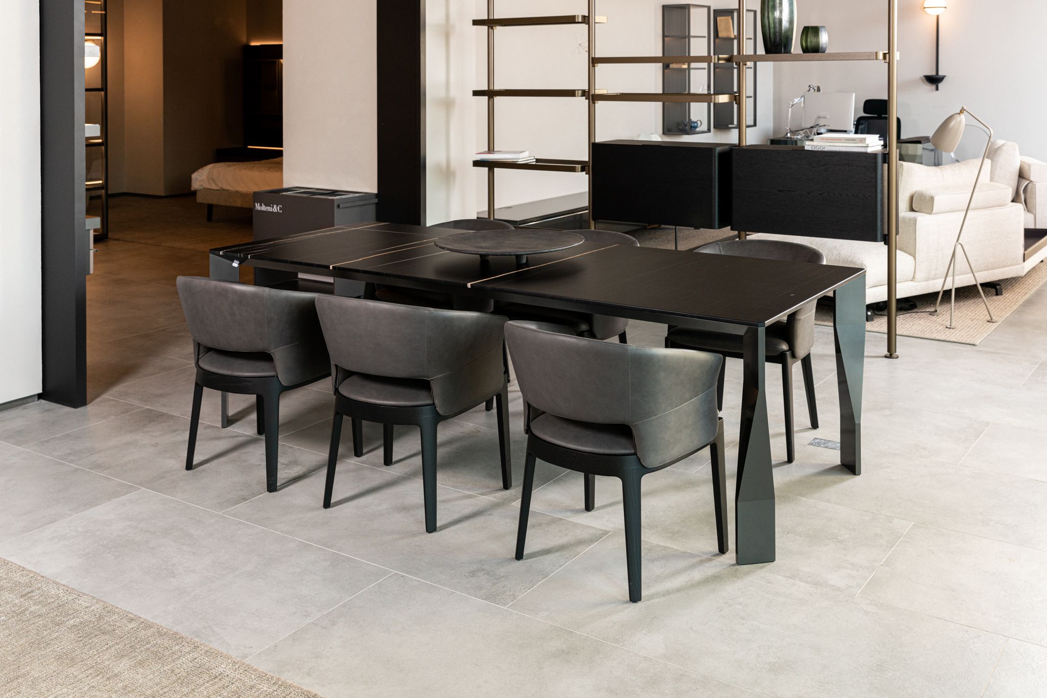 Необычный стол Diamond от Molteni & C