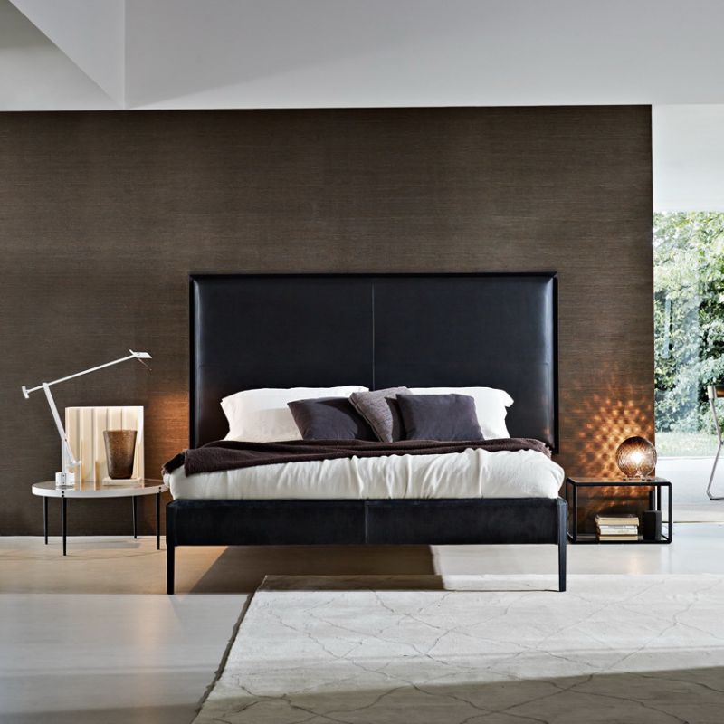 Кровать с высоким изголовьем Sweetdreams от Molteni & C