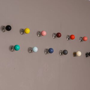Вешалка с крючком Dots Colour от Schonbuch