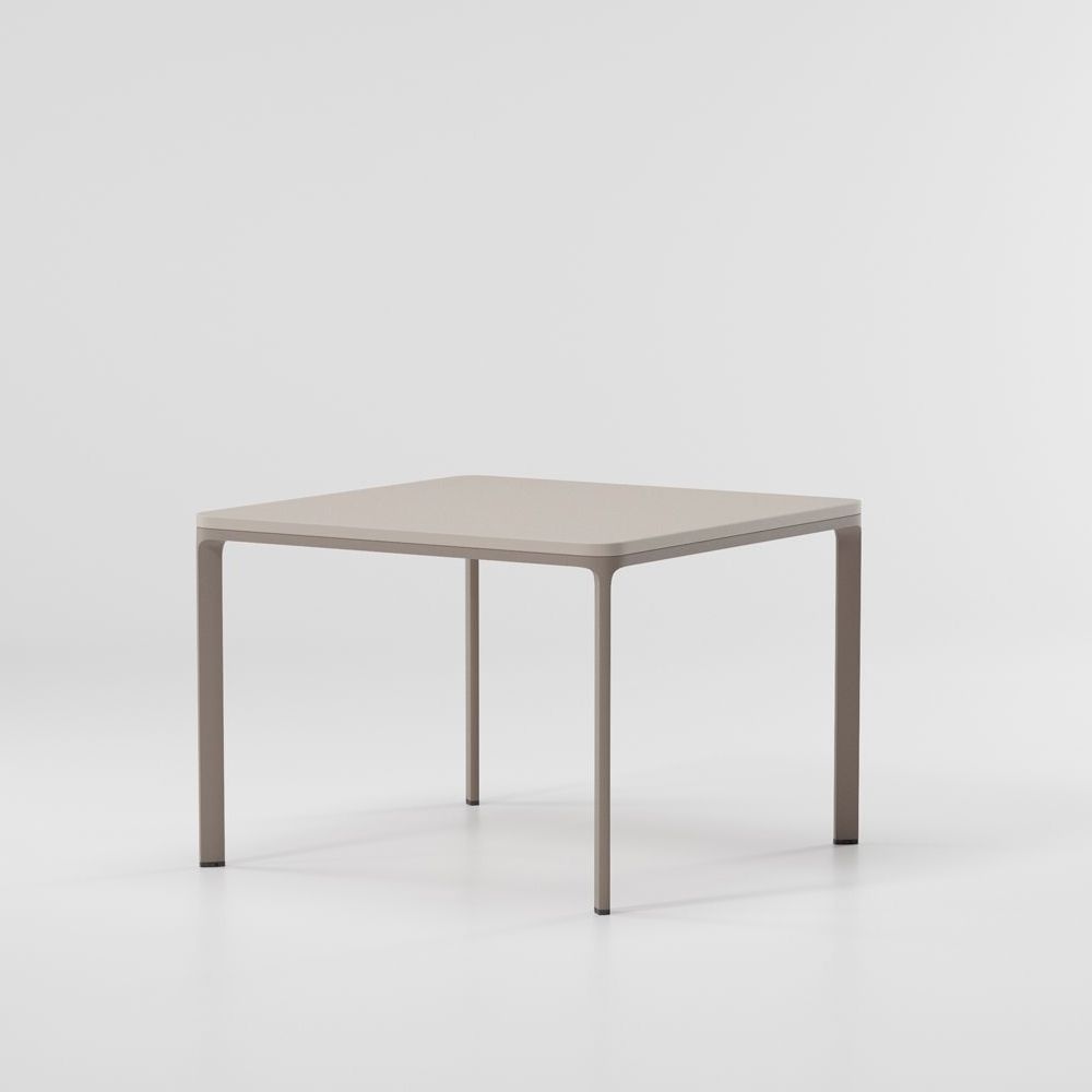 Стол Park Life Low Dining Table 94 x 94 от Kettal