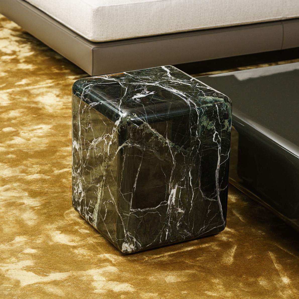 Журнальный столик Fill Verde Lepanto от Minotti