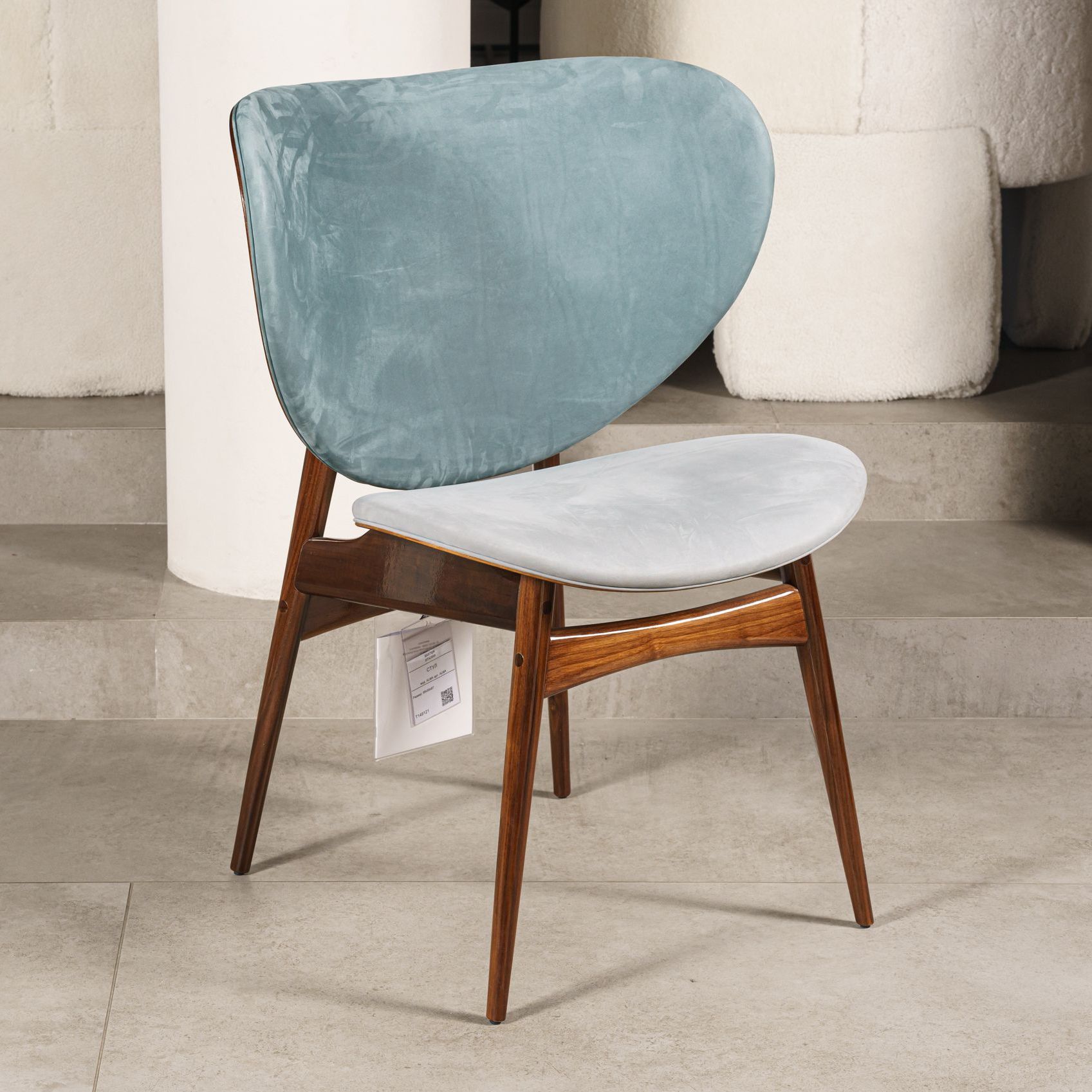 Стул Alma Walnut  Kashmir Ciment/Sucre от Baxter