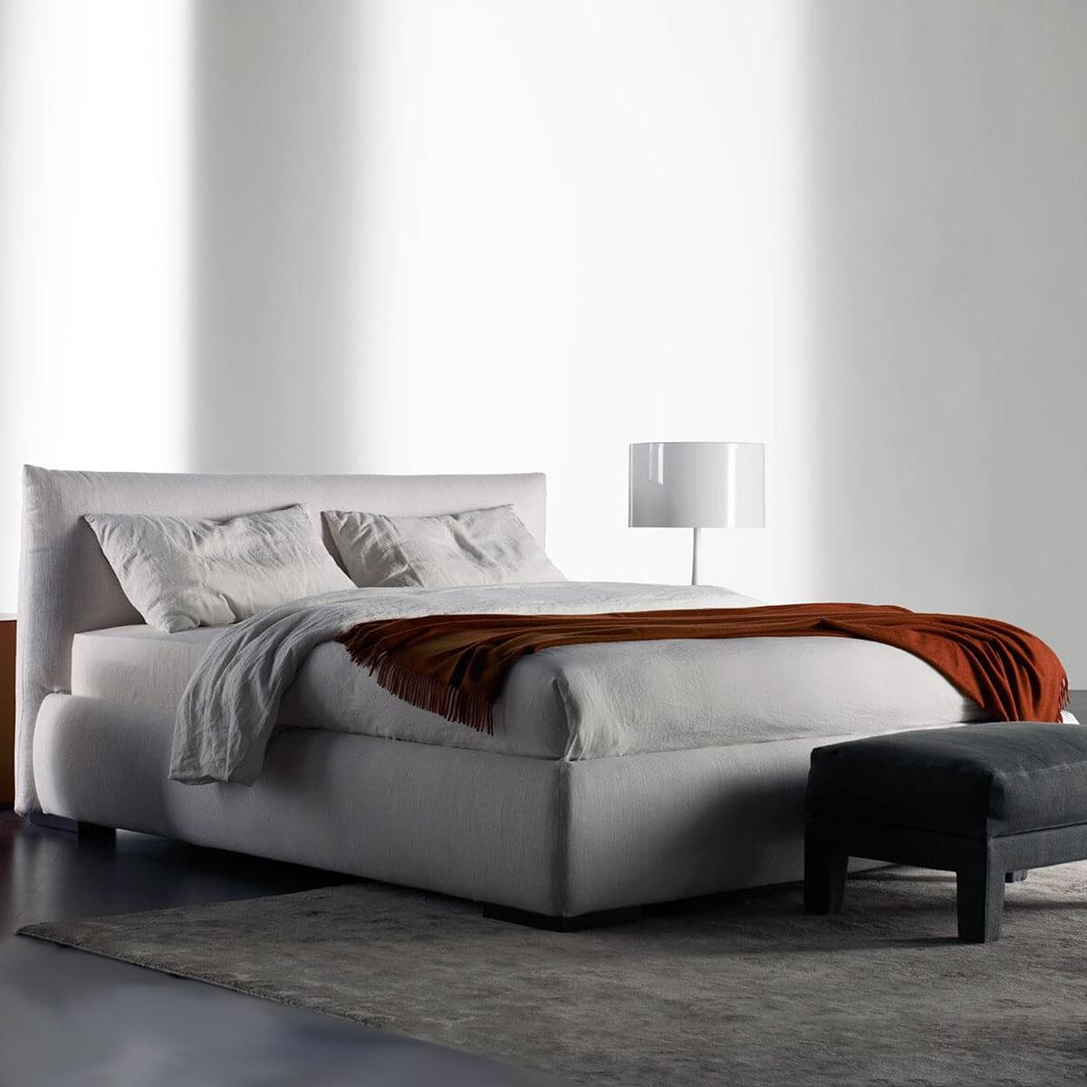Кровать Scott от Meridiani