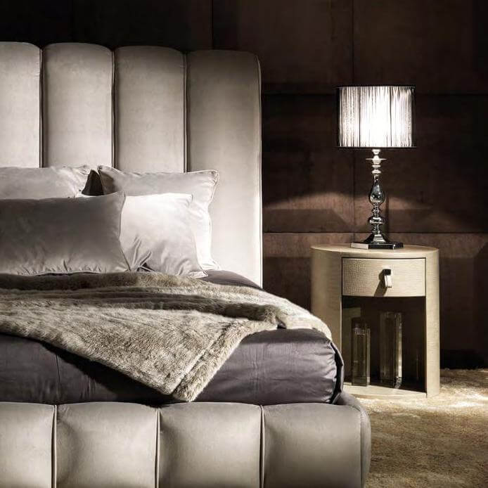 Прикроватный столик Adler Plus от DV Home Collection