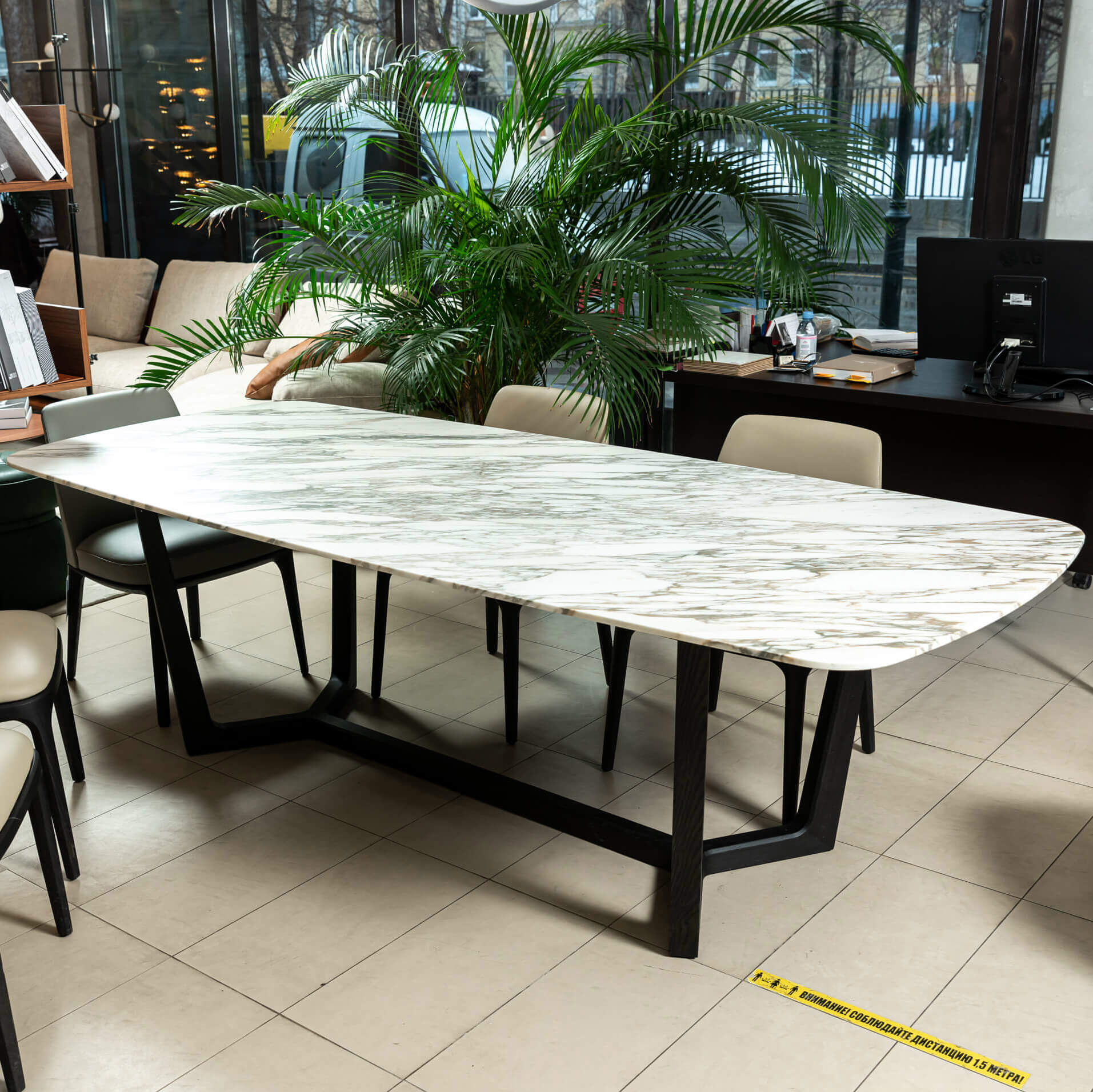 Стол Concorde 218 от Poliform